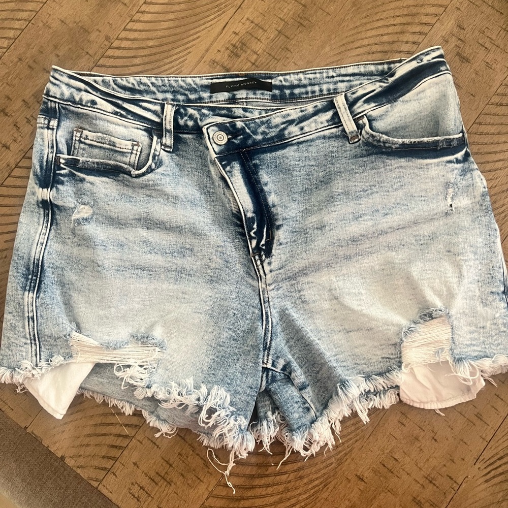Flying Monkey cross over waist band short